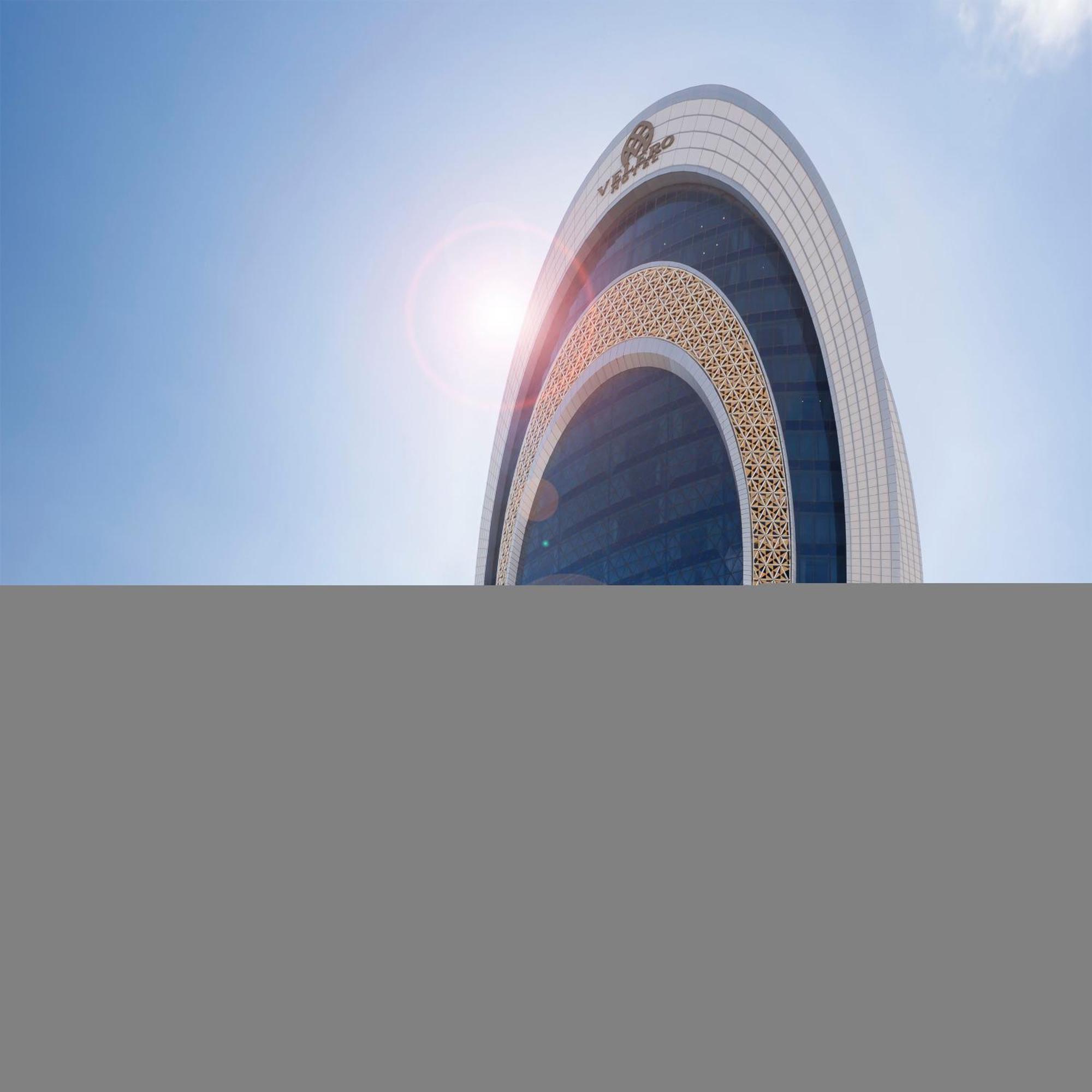 Velero Hotel Doha Lusail Luaran gambar The entrance of the mosque