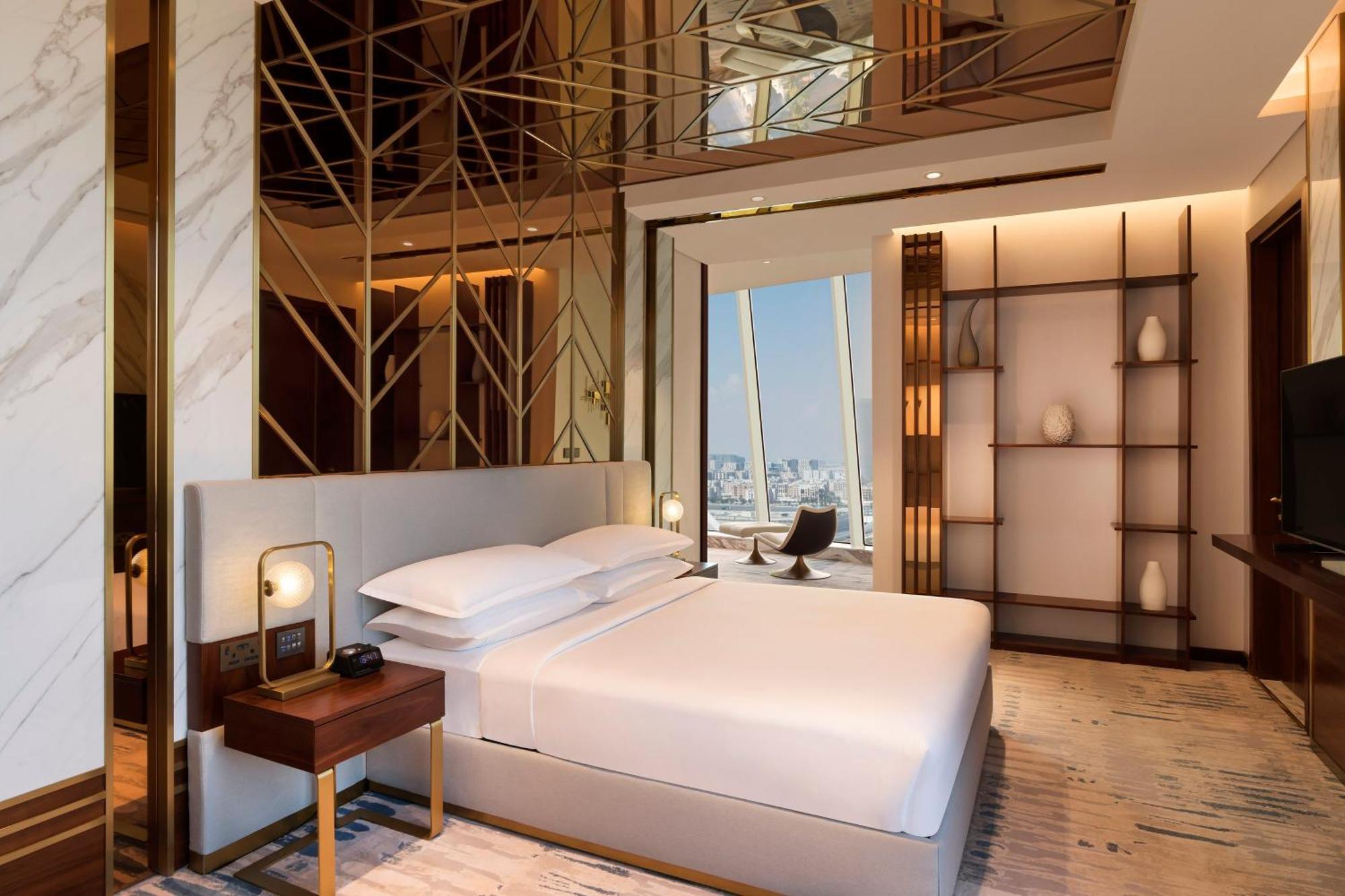 Velero Hotel Doha Lusail Luaran gambar A bedroom at the hotel