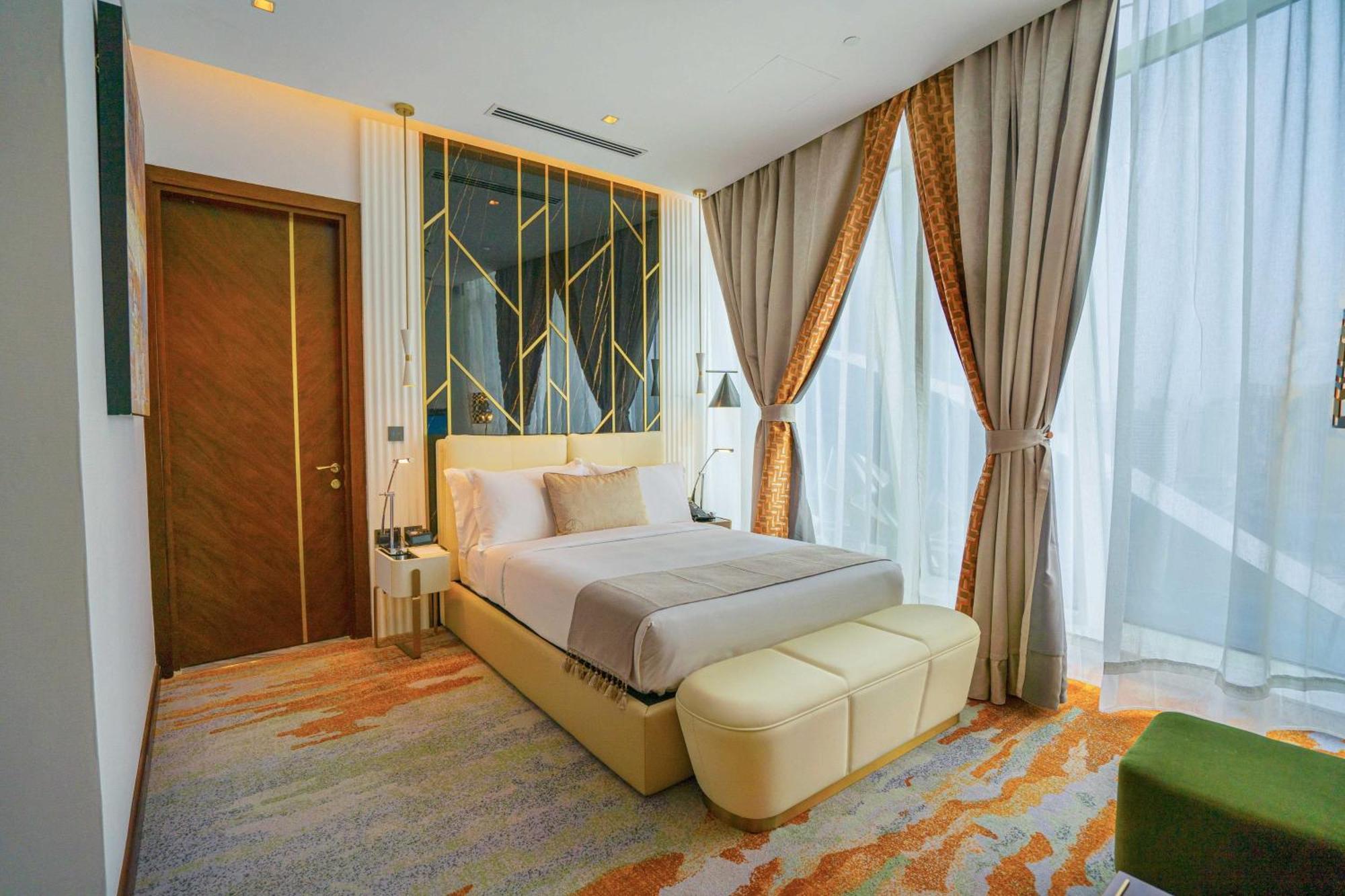 Velero Hotel Doha Lusail Luaran gambar A bedroom at the hotel